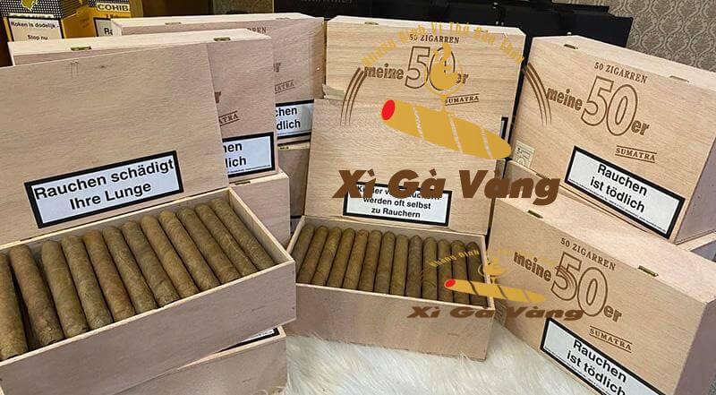 Trọng tâm của điếu xì gà là hương đất, gỗ, cà phê, tiêu